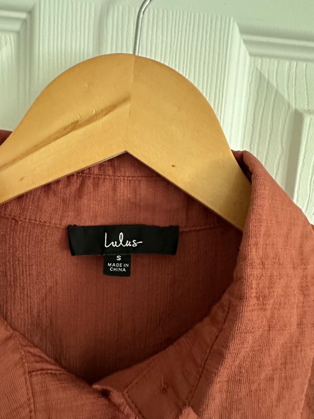 Lulu’s Rust Button-Up Shirt - Picture 2 of 6